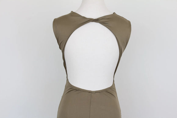 Arlow green sleeveless form-fitting ruched backless maxi dress - S
