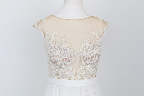 Bride & Co. Soft White Wedding Dress, Including Veil - 2/XS