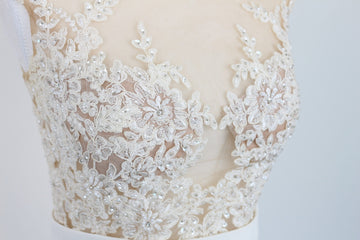 Soft White Wedding Dress with Veil – Size XS | Thrift Finds