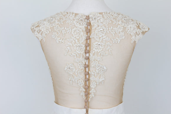 Bride & Co. Soft White Wedding Dress, Including Veil - 2/XS