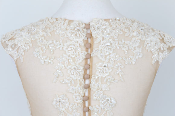 Bride & Co. Soft White Wedding Dress, Including Veil - 2/XS