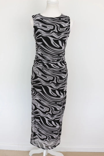 Black & White Patterned Sleeveless Maxi Dress – Size M | Thrift Finds - 0