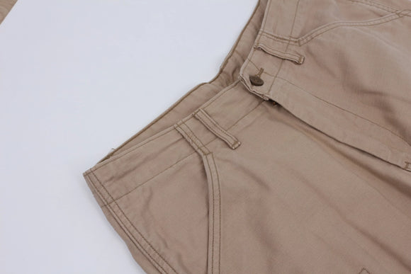 Levi's beige cargo shorts - 32