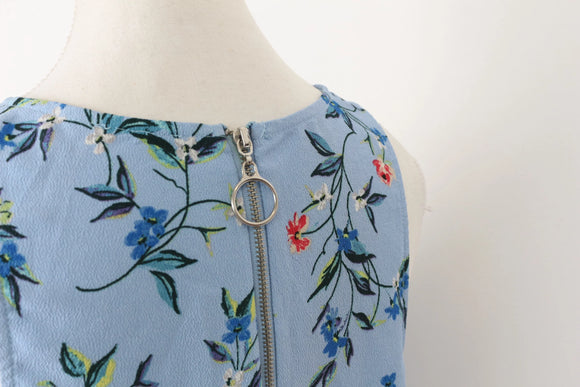 Woolies blue floral sleeveless blouse - 14