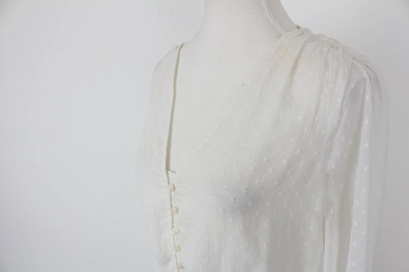 White long sleeve buttoned-down blouse - M