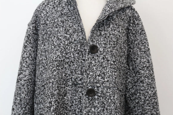 YDE Teddy bear black and white jacket with pockets and hood - M
