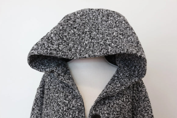 YDE Teddy bear black and white jacket with pockets and hood - M