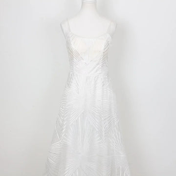Geometric Embroidery Wedding Dress – Intricate Patterned Bridal Gown | Size S | Brand New