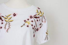 Woolies white t-shirt with embroidery - S - 0