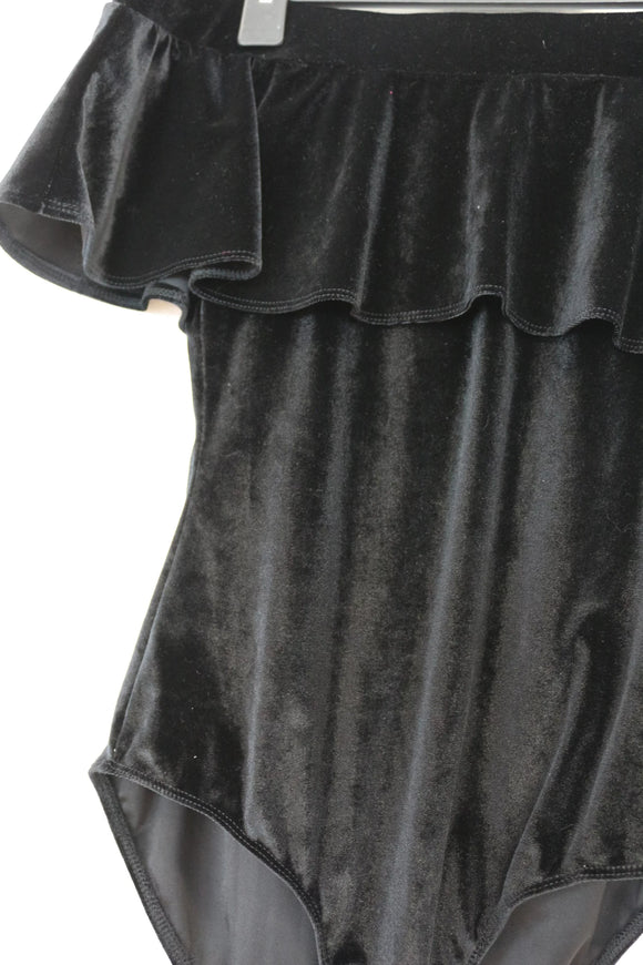 Milla off the shoulder velvet bodysuit - L