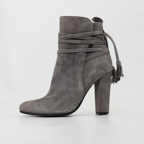 Steve Madden Genuine Suede Booties – Size 4