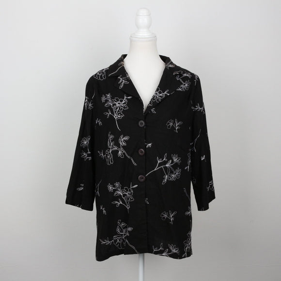 Black White Floral Embroidered Notch Collar Three-Button Relaxed Jacket – Size 18