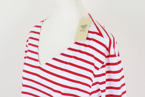 Red stripe v-neck t-shirt - L