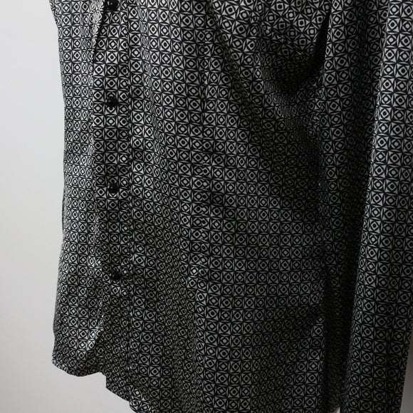 Monsi Woman Black & White Satin Blouse | Size 32