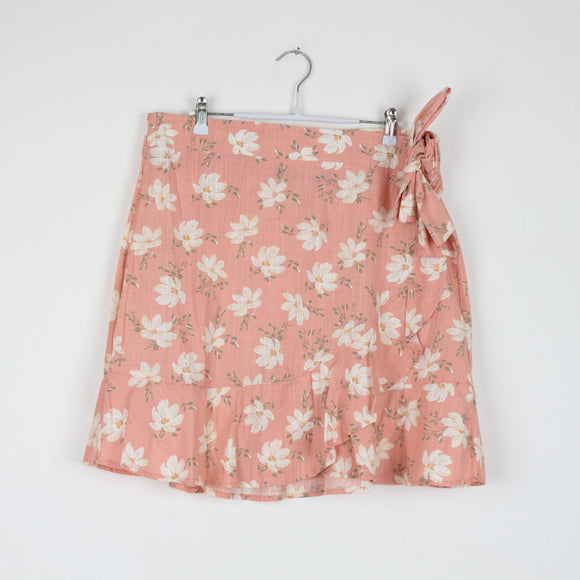 Dusty Pink Floral Wrap Mini Skirt | Side Bow Tie | Ruffle Hem | Size L