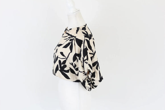 White and black print crop top
