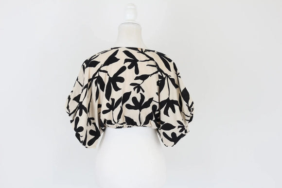 White and black print crop top
