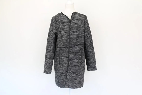 Black and white coat with faux leather trimming - 8