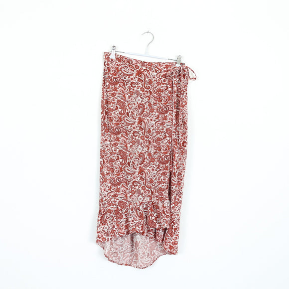 Red & Pink Paisley Wrap Skirt | Thrift Find – Size 32