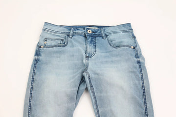 Pale Blue Boyfriend Jeans – Size 6 | Thrift Finds - 0