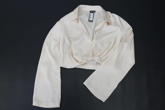 BOOHOO champagne long sleeve satin cropped blouse - 16